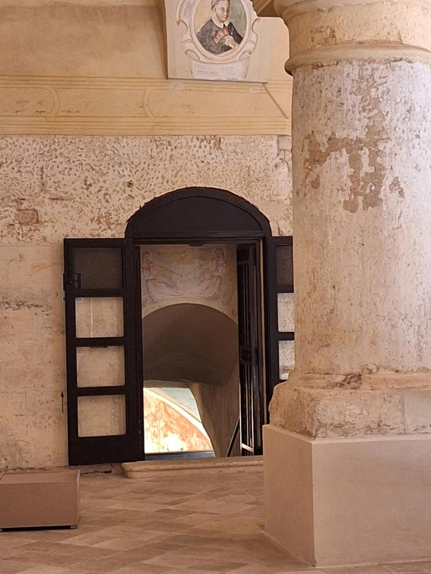 Hotel Chiostro Dei Domenicani - Dimora Storica Lecce Exterior foto