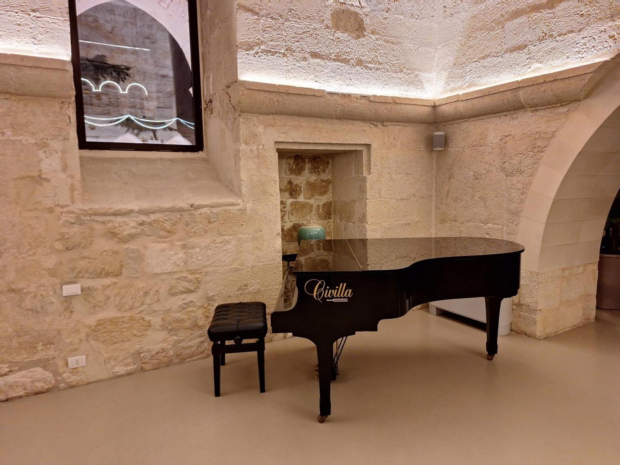 Chiostro Dei Domenicani - Dimora Storica Lecce Exterior foto