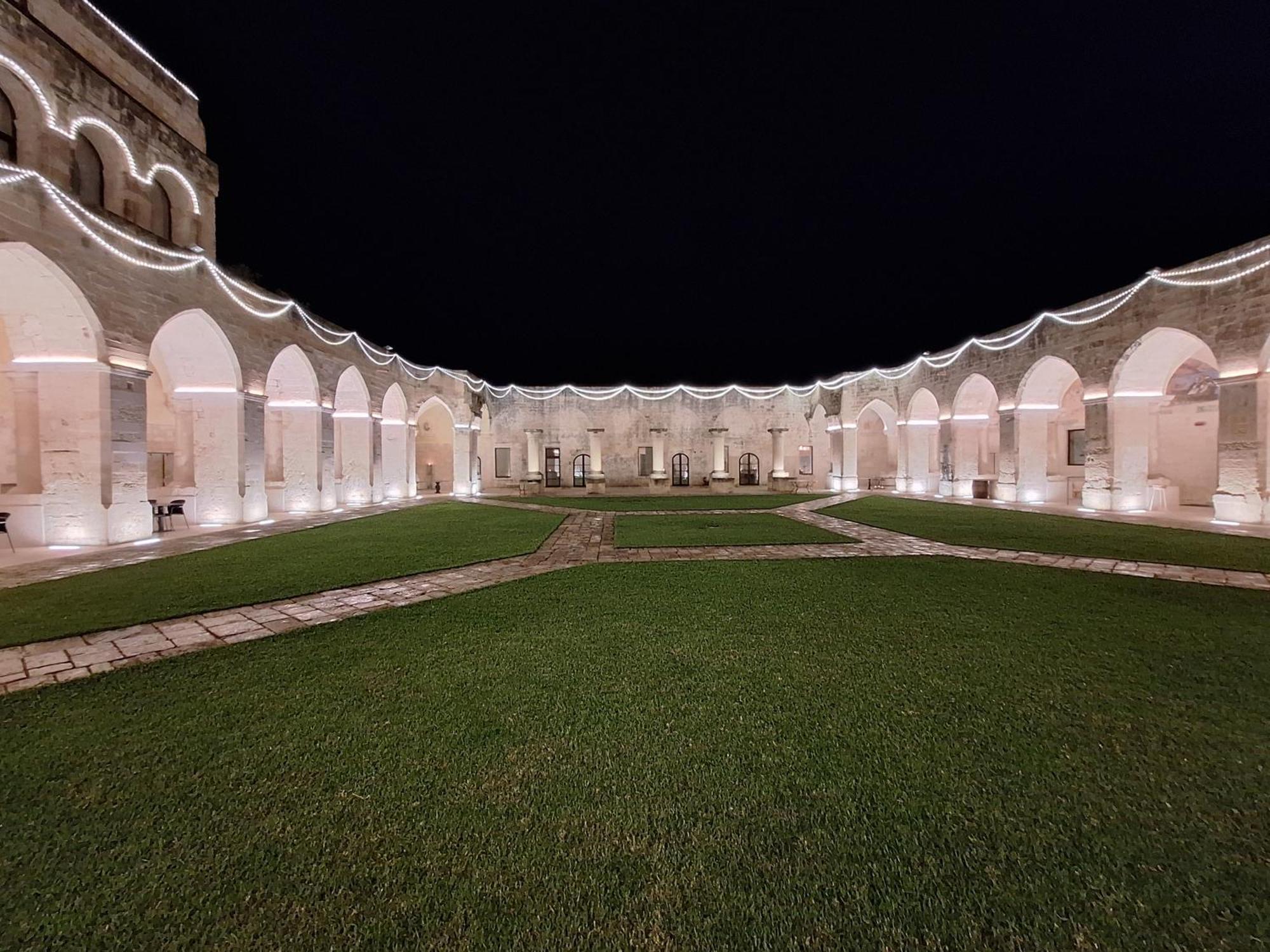 Hotel Chiostro Dei Domenicani - Dimora Storica Lecce Exterior foto